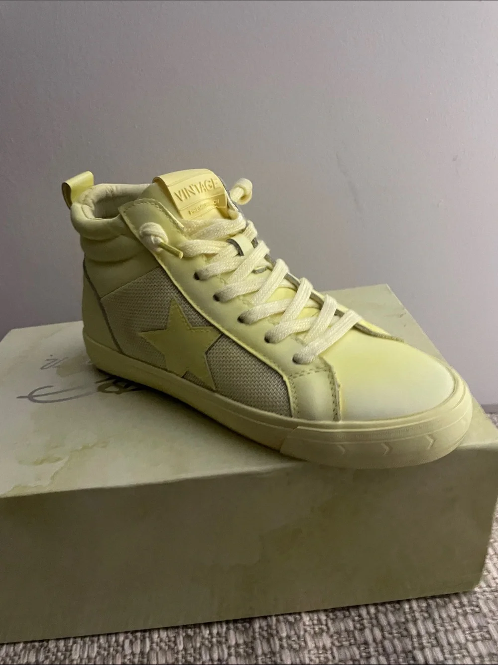 Vintage Women’s High-Top Sneakers in Pale Yellow